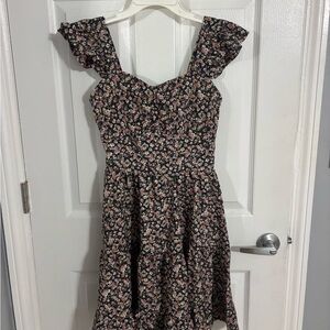 Elegant Floral Mini Dress with Ruffle Sleeves